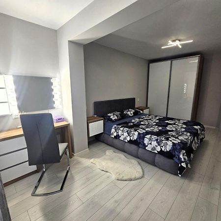 Apartment Bohemi With Free Parking Burgas Bagian luar foto