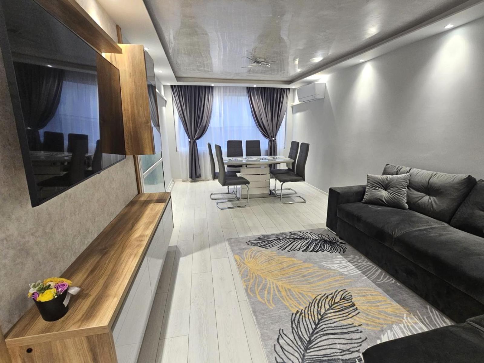 Apartment Bohemi With Free Parking Burgas Bagian luar foto