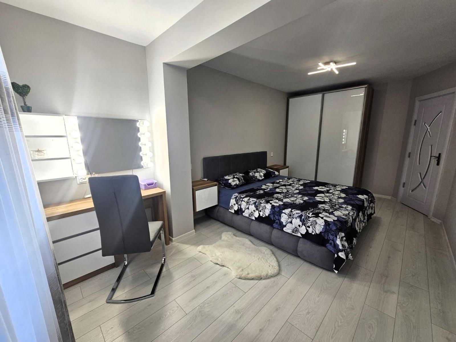 Apartment Bohemi With Free Parking Burgas Bagian luar foto